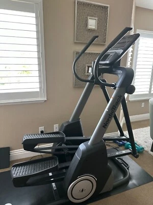 Elíptica de ejercicio Nordic Track - Entrenador FreeStride FS10i 2020 Foto 1 de 4