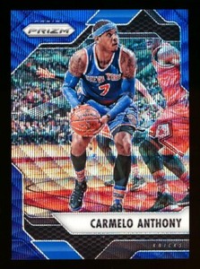 2016-17 PANINI PRIZM 121 CARMELO ANTHONY BLUE WAVE REFRACTOR HOLO KNICKS #77/99!