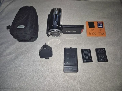 Toshiba Camileo H20 HD Digital Camera & Video Camcorder, SD Card and 2 Batteries - Image 1 of 4