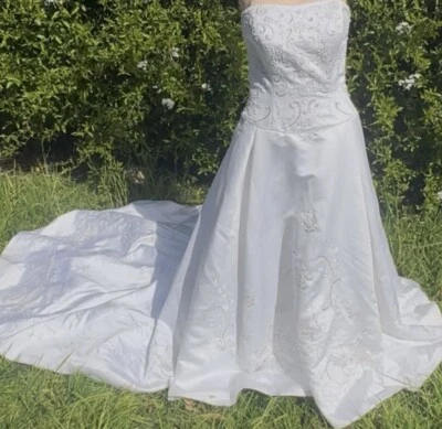 $175~Beautiful Beaded David’s Bridal Wedding Dress – Altered to Size 8-10 - Image 1 of 4