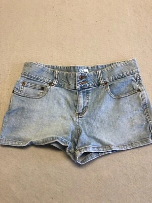 Tilt Jean Shorts Junior Girl's Size 5 Vintage Low Rise Tropical Flower Casual - Image 1 of 4