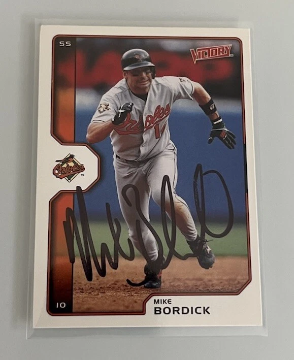 2002 Upper Deck Victory Mike Bordick 108 Auto Autograph Signed Baltimore Orioles - Image 1 of 2