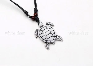 Collar Colgante de Madera de Resina Blanca Talla Afortunado Blanco Sabio Tortuga Marina Arte Marino - Imagen 1 de 2