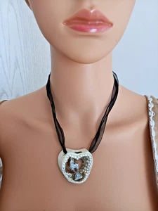 Collana ciondolo corna di cervo con Swarovski Crystal Gams e KitzbüOktoberfest - Foto 1 di 13