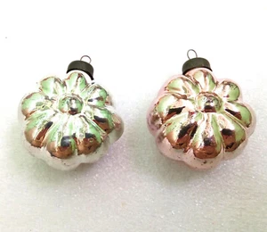 2 Vintage USSR Ukrainian Glass Christmas Ornaments Xmas Tree Decorations Flowers - Picture 1 of 5