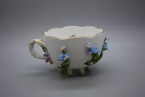 Meissen Footed Tea Cup Blue Applied Flowers & Gold Scalloped - Picture 1 of 13