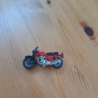 VINTAGE 1974 LESNEY No.18 HONDARORA RED & BLACK MOTORCYCLE MADE IN ENGLAND VGC - Image 1 of 4