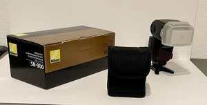 Nikon Blitzgeräte, SET aus 2 Stück SB-900 und 1 Stück SU-800 - Bild 1 von 10