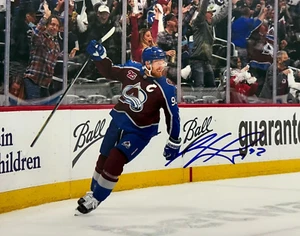 FOTO AUTOGRAFIADA 11X14 GABRIEL LANDESKOG COLORADO AVALANCHA - PRUEBA EXACTA - NHL - Imagen 1 de 1