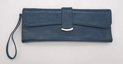 Клатч из воловьей кожи с тиснением Alfani кошелек с ремешком зеленый замок Kiss - Изображение 1 из 4