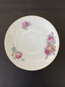 Japón ocupado, platillo de té, florido, con adorno dorado 5 1/2 - Imagen 1 de 7