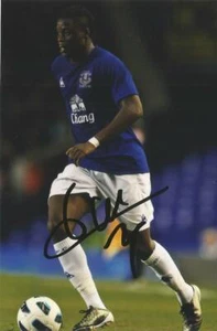 EVERTON: MAGAYE GUEYE SIGNED 6x4 ACTION PHOTO+COA - Picture 1 of 1