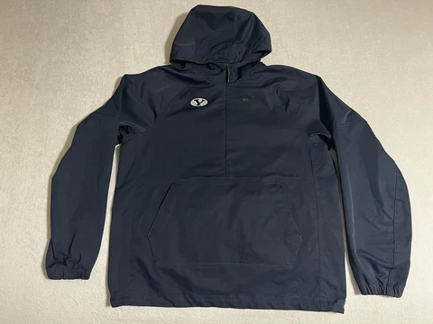 Nike NCAA BYU Cougars Windbreaker 1/2 Zip Jacket Size Med Packable Garment Cover