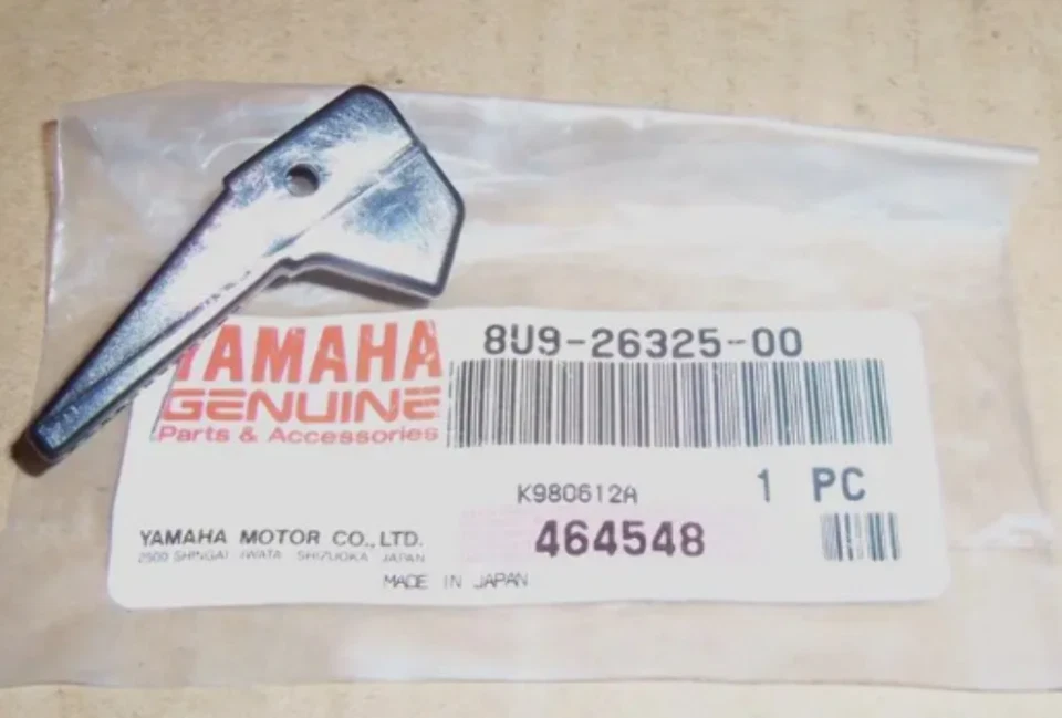 Perilla de arranque genuina para moto de nieve Yamaha 8U9-26325-00-00 VMAX Venture SRX Foto 1 de 4