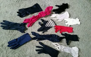 13 GLOVES perfect for a project! Quilting Craft Supplies Fabric Salvage - Picture 1 of 5