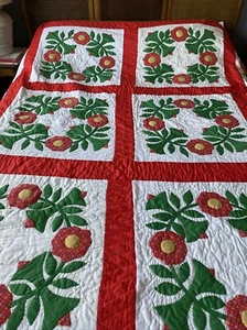 Large Hand stitched Amish Made Vintage Floral Applique Quilt 102” X 80” - Picture 1 of 10