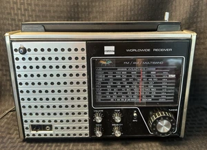 Sharp Worldwide Receiver Model FY-410 FM/AM Multiband - Bild 1 von 12