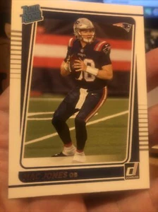 2021 Panini Donruss Mac Jones bewertet Rookie #255 New England Patriots - Bild 1 von 4