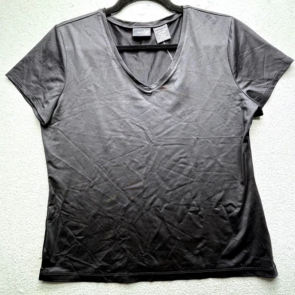 Camiseta Top East 5th Essentials Petite Grande Negra Cuello en V Manga Corta Básica Foto 1 de 4