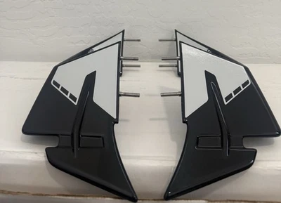 Alerón delantero blanco brillante para BMW M1000RR 2023 2024 OEM ala de viento fija Foto 1 de 4