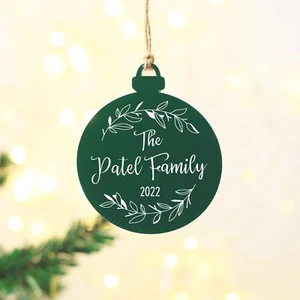 Personalised Christmas Family Bauble Green Xmas Tree Decoration Hanging Ornament - Picture 1 of 2