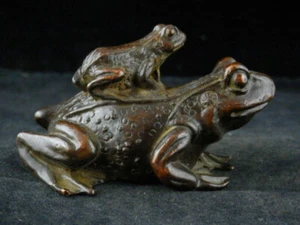 Hermosa figura de bronce: dos ranas - Imagen 1 de 10