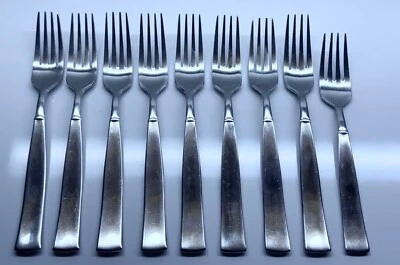 PLATA ~ WALLACE ~ BALANCE ~ 8 tenedores de cena 8 1/4" y 1 tenedor de ensalada 7 1/2" Foto 1 de 3