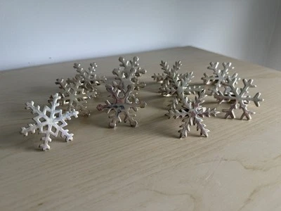 Набор из 11 серебряных держателей для колец-салфеток со снежинками - Изображение 1 из 4