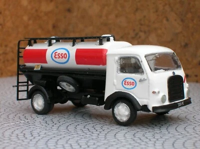 IV MODEL FACTORY 87/94 OM TIGROTTO 1958 AUTOBOTTE ESSO  HO 1:87 - Immagine 1 di 4