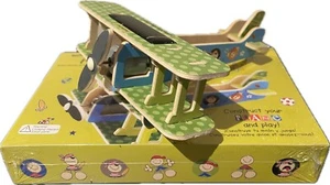 Solar Powered Aeroplane Kit - Picture 1 of 4