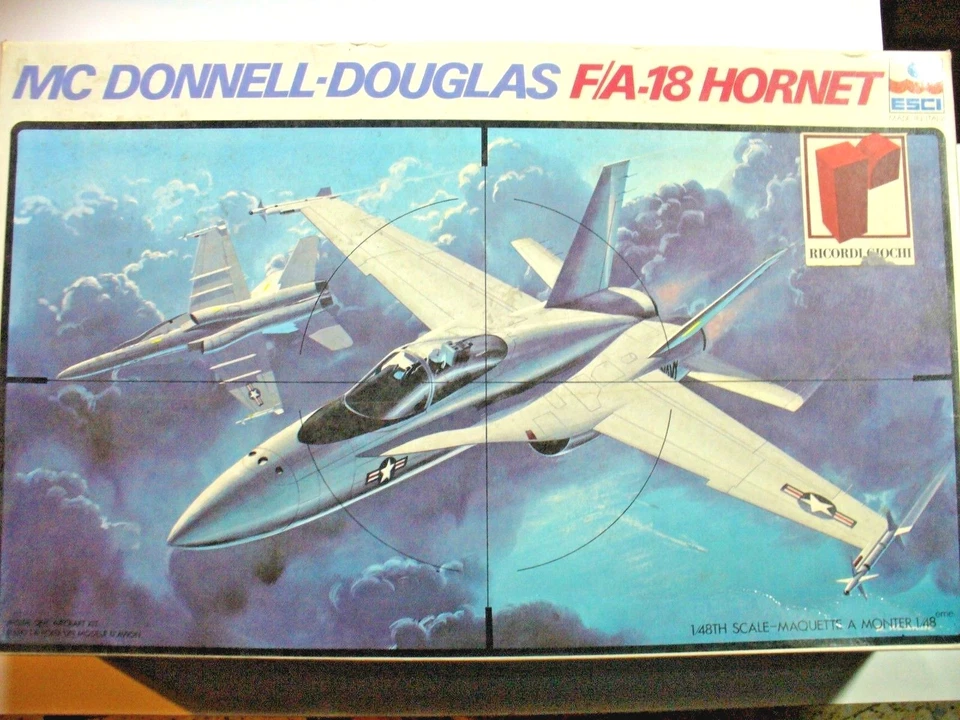 F/A 18 HORNET Mc Donnel-Douglas 1/48 ESCI scatola 37x23x7 cm - Immagine 1 di 1