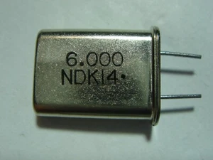 3X Quartz 6MHz 6.0MHz 6,000 NDK14 RM 5.08 #11-9D/E - Picture 1 of 4