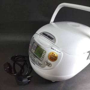 Zojirushi Overseas Microcomputer Rice Cooker NS-ZLH10-WZ AC220-230V (Excellent) - Picture 1 of 14