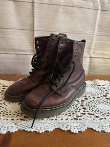 Vtg Doc Dr Martens Cherry Red Leather Boots Made In England 5 Mens/6 Wmns? 8-Eye - Picture 1 of 10