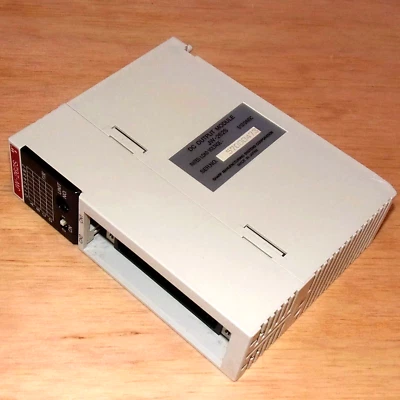 Sharp JW300/30H/20H Series PLC 5/12/24V DC Output Module JW-262S - Image 1 of 3