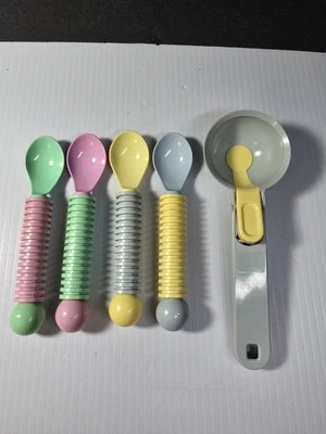 Vintage Icream Spoons And Matching Scooper 1980's Colors, Plastic, Well-Made - Image 1 of 4