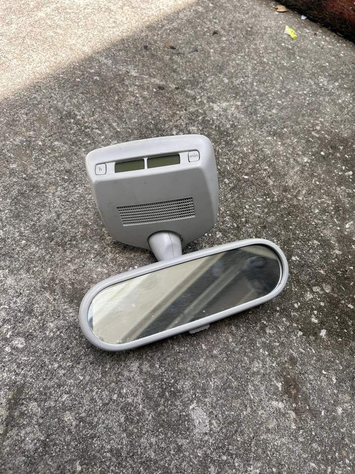 Espejo retrovisor Volkswagen Beetle 2006-2010 con reloj digital OEM 1C0857511ACY20 Foto 1 de 2