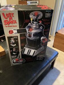 MINT Lost in Space 2-ft tall B-9 robot Trendmasters, r/c controller