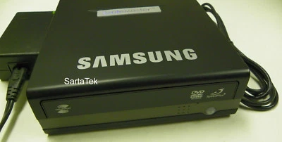 Unidad externa Samsung SE-S204N DVD-R/RW Lightscribe SE-S204 con adaptador de CA negra Foto 1 de 4