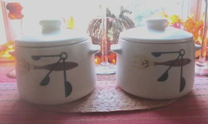 WEST BEND BEAN CROCKS & LIDS HEAVY STONEWARE 2 QUARTS EACH MATCHING SET OF TWO - Picture 1 of 6