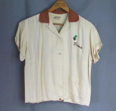 Camisa de boliche Hilton vintage década de 1950 gabardine bronzeada/marrom 36 South Hanover Lanes PA - Imagem 1 de 4