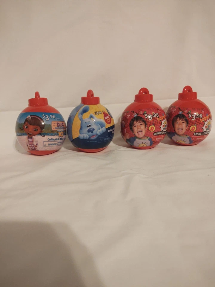 4 Mini Figura Cápsula Disney Holiday, Juguetes Infantiles 2022 Foto 1 de 1