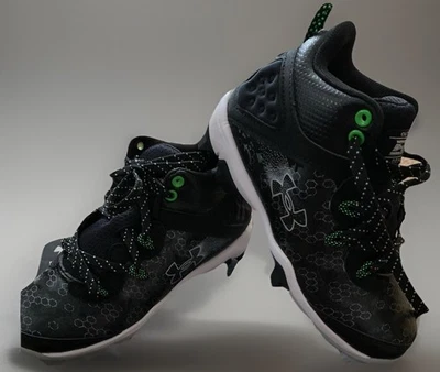全新 Under Armour 男孩 Harper 8 Mid TPU Jr 棒球鞋 尺码 12K,Blk/Green 全新 — 第 1/4 张图片