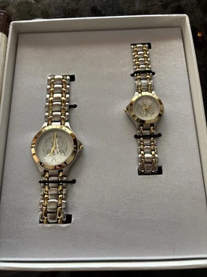 Nuevo juego de relojes Disney World nuestro cuento de hadas boda para él y para ella Foto 1 de 4