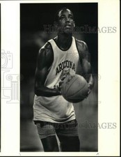 1988 Press Photo Arizona Wildcats' Sean Elliott during practice, Kingdome