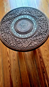 ANTICO TAVOLINO Tavolo Legno massello intarsiato pieghevole Etnico Vintage asia - Foto 1 di 11