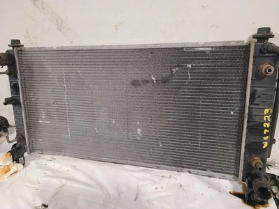 Radiator Fits 99-03 SIERRA 2500 PICKUP 2140894 - Image 1 of 4