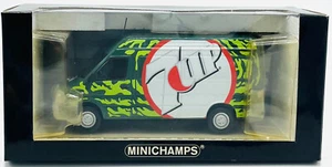 EBOND Mercedes Sprinter - Seven UP 2001 - MiniChamps - 1:43 - 0476 - Foto 1 di 1