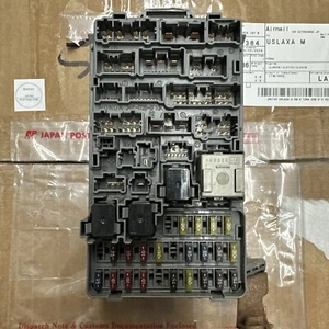 Used 02-04 Honda CR-V crv under dash fuse box manual transmission 5 speed. - Picture 1 of 8