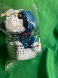 Plüsch MetLife Peanuts Pilot Luftfahrt Snoopy Neu in Kunststoff - Bild 1 von 7